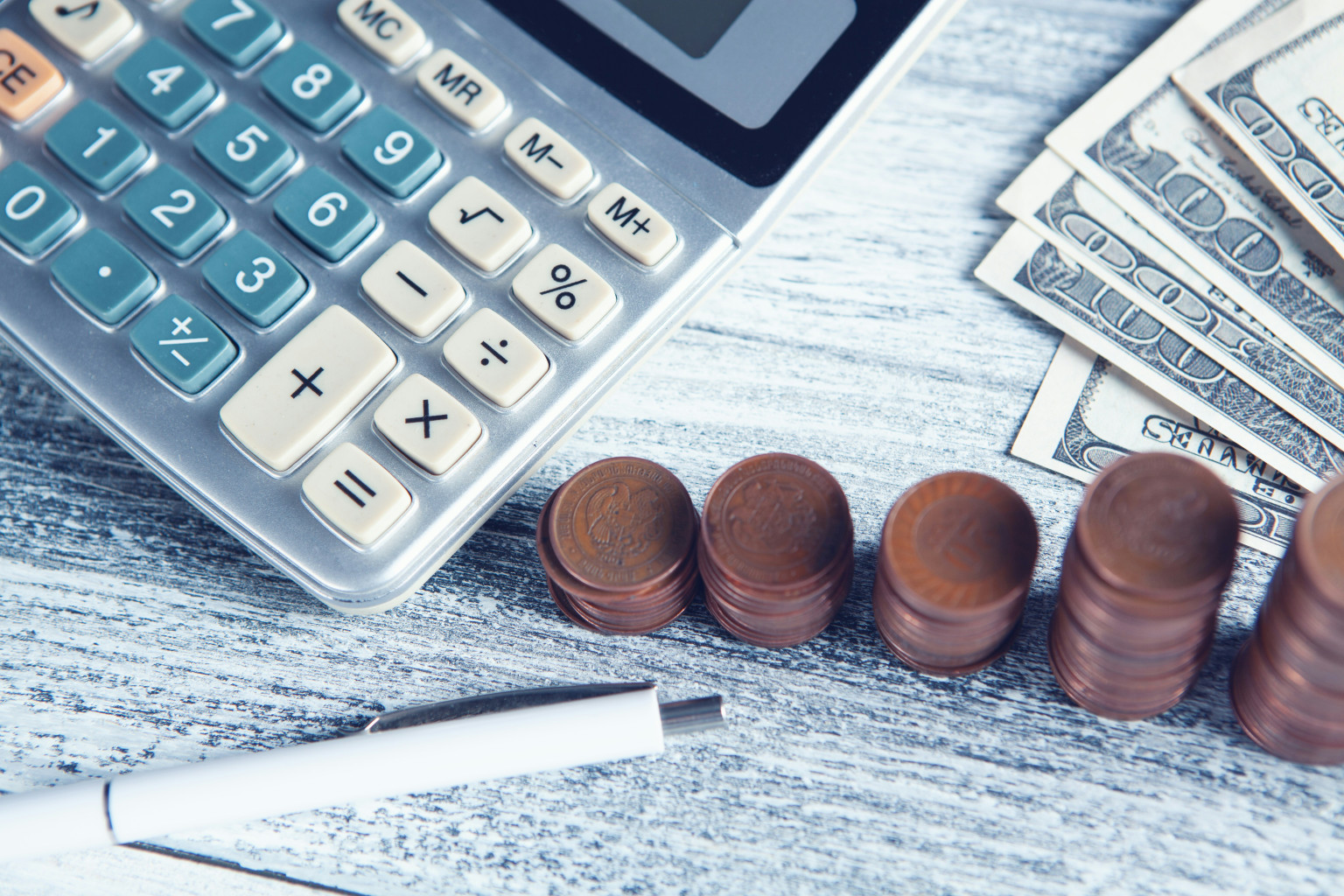 MANAGING STOCK, CASH AND CREDIT